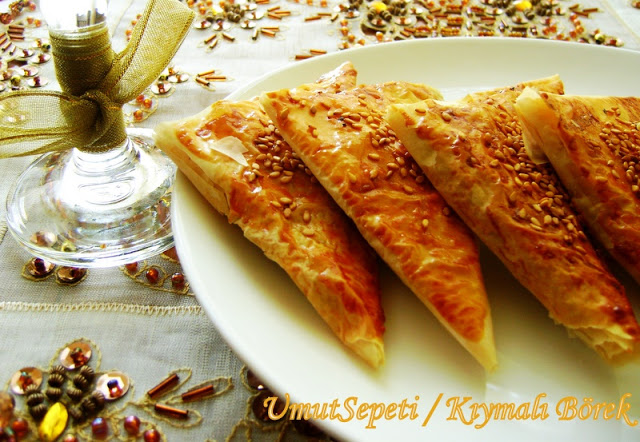 baklava yufkasından börek çeşitleri kıymalı çıtır börek,börek tarifleri,börek çeşitleri,resimli börekler