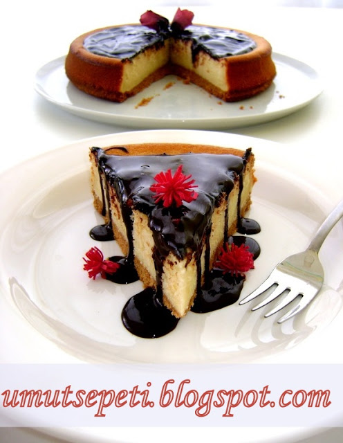 Kolay cheesecake tarifi çikolata tarifi,çikolata nasıl yapılır,kolay kek tarifi,çizkek