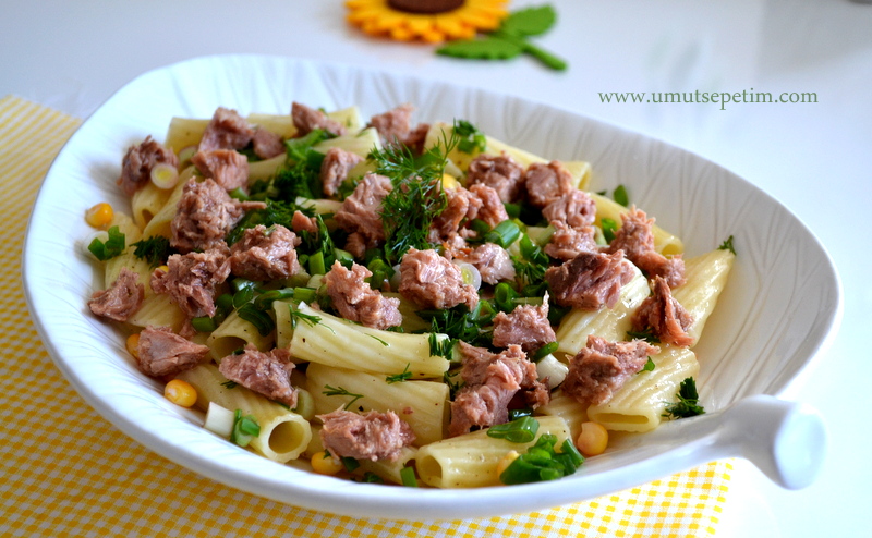 Ton balıklı makarna salatası salata tarifleri,makarna salatası,ton balıklı salata,umutsepetim