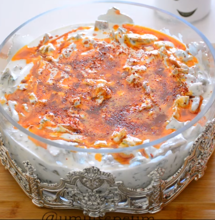 Yoğurtlu Kabuk Salata