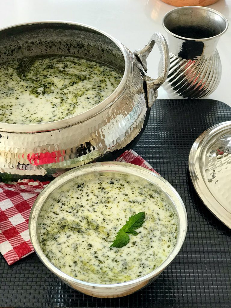 Arpa Şehriyeli Soğuk Çorba