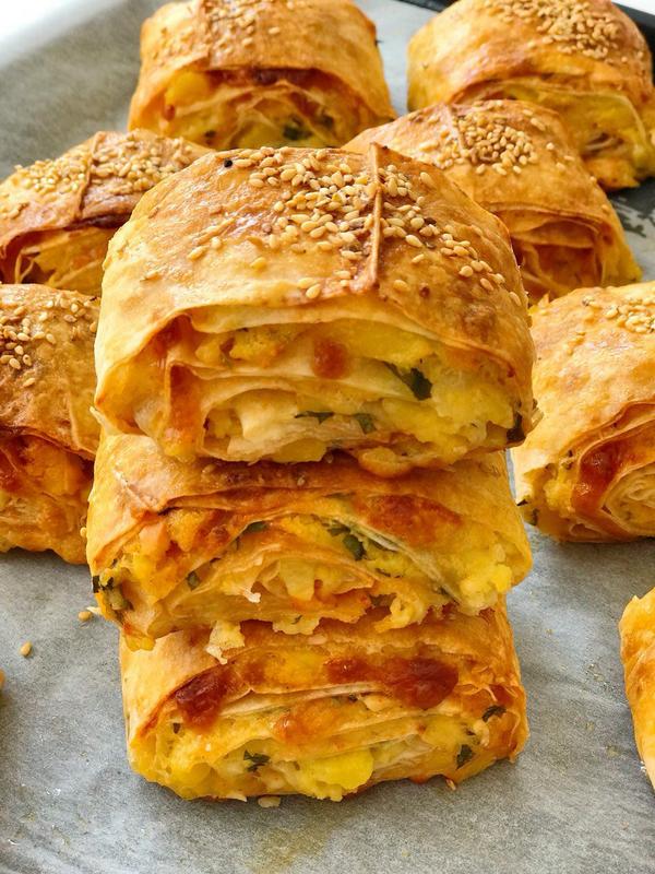 Patatesli Peynirli Dilim Börek